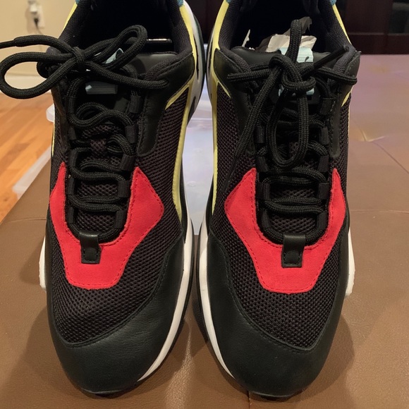 Puma - Picture 2 of 5